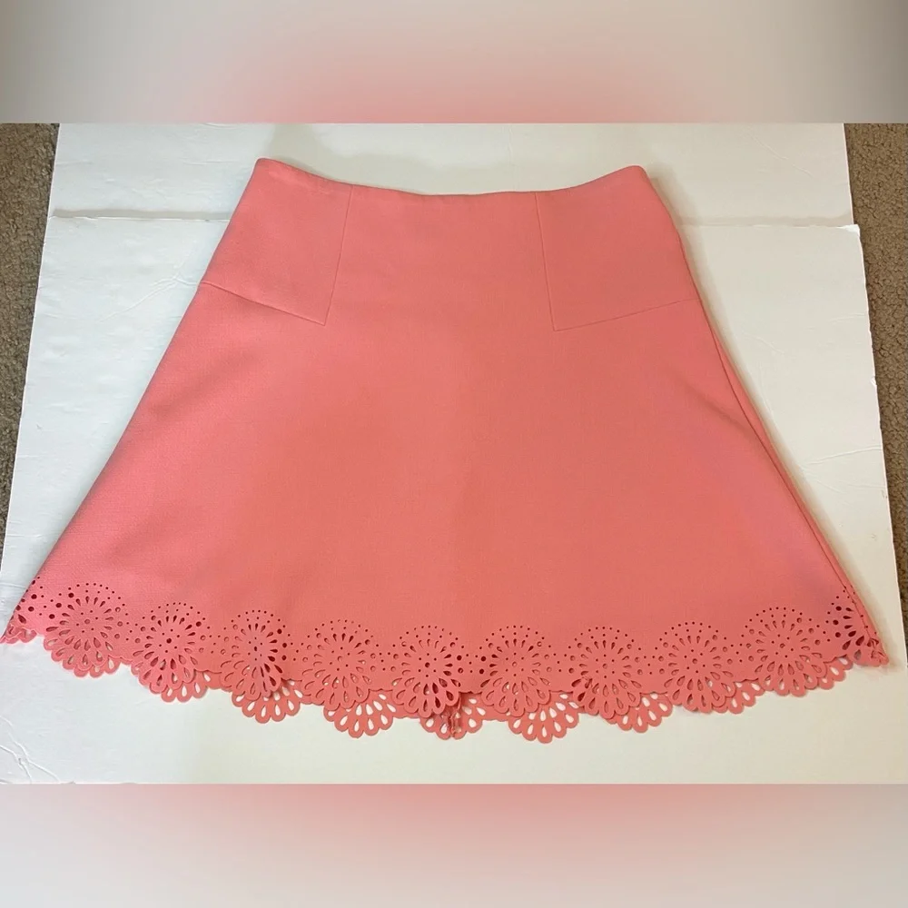 LOFT Ann Taylor Pink Scalloped Lasercut Skirt Ponte Knit Women's Size 4